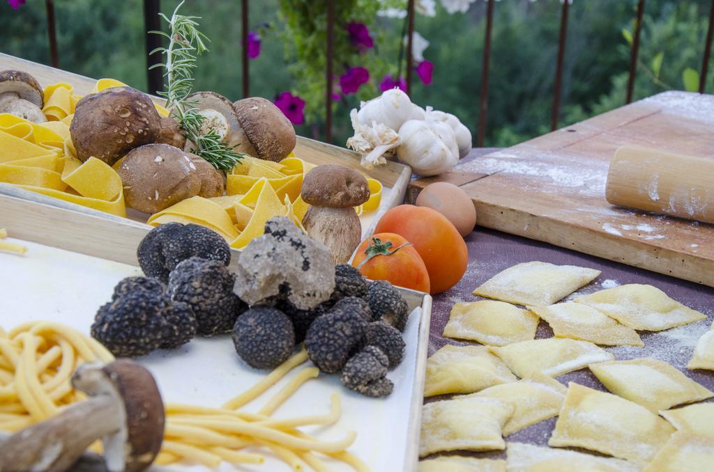 La Locanda Di Ortimino มอนเตสแปร์โตลิ ภายนอก รูปภาพ